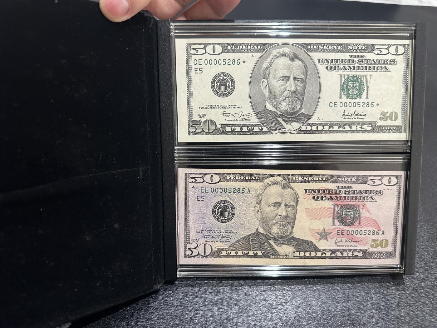 《外钞收藏家》第五百八十五期（精品场）（本平台长期征集拍品、欢迎藏友们联系合作）