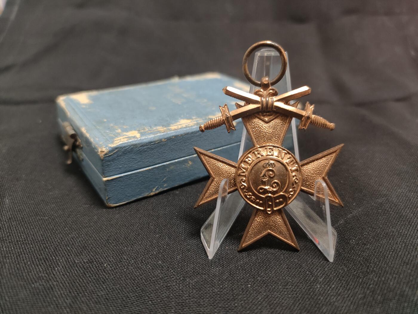 时顺第二十五拍 巴伐利亚三级军事功勋，原盒，原绶带，双剑版。原盒原章一套(代拍)