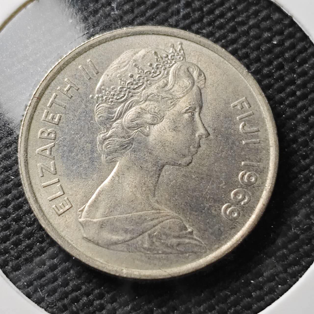 KK钱币收藏小铺  第371场  2月预留时间 周末发货  1969斐济5分 好品