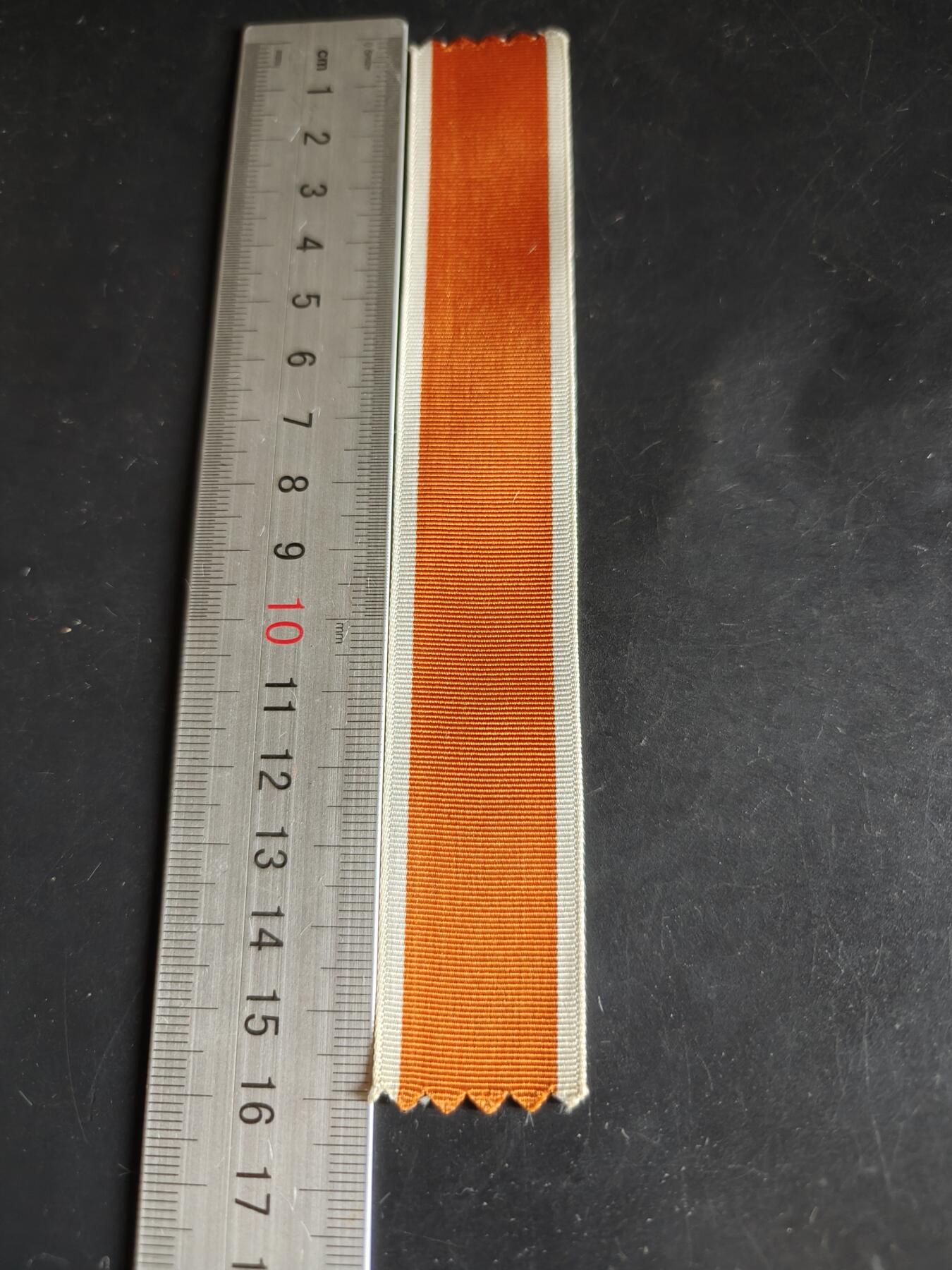 老王徽章第163期 13-15日三场连拍 16日统一发货  13、14日结束后可寄存  德三绶带    16cm