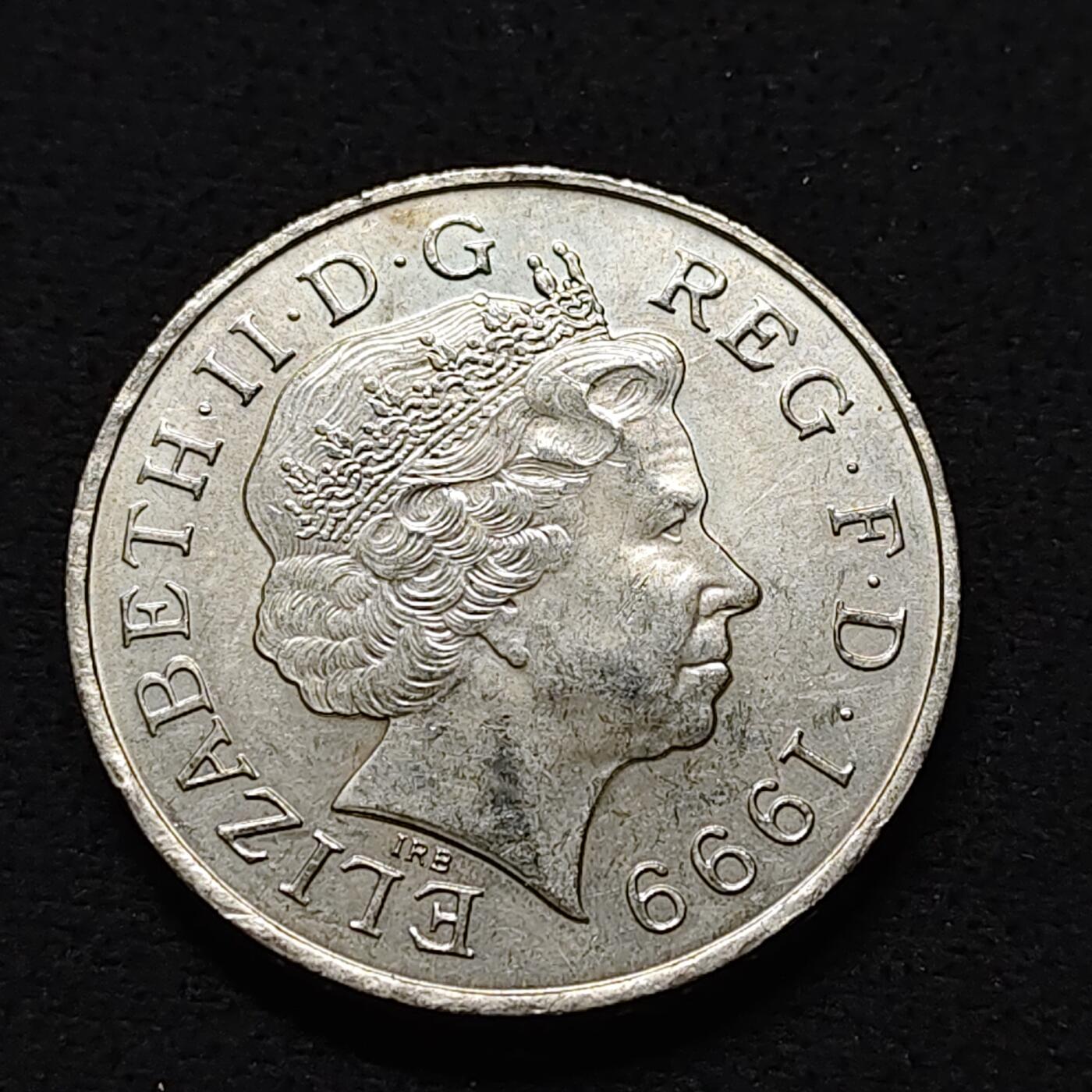 【全场包邮】纯粹捡漏拍478场（免费代拍第15场） 英国2000年5镑千禧年克朗型纪念币