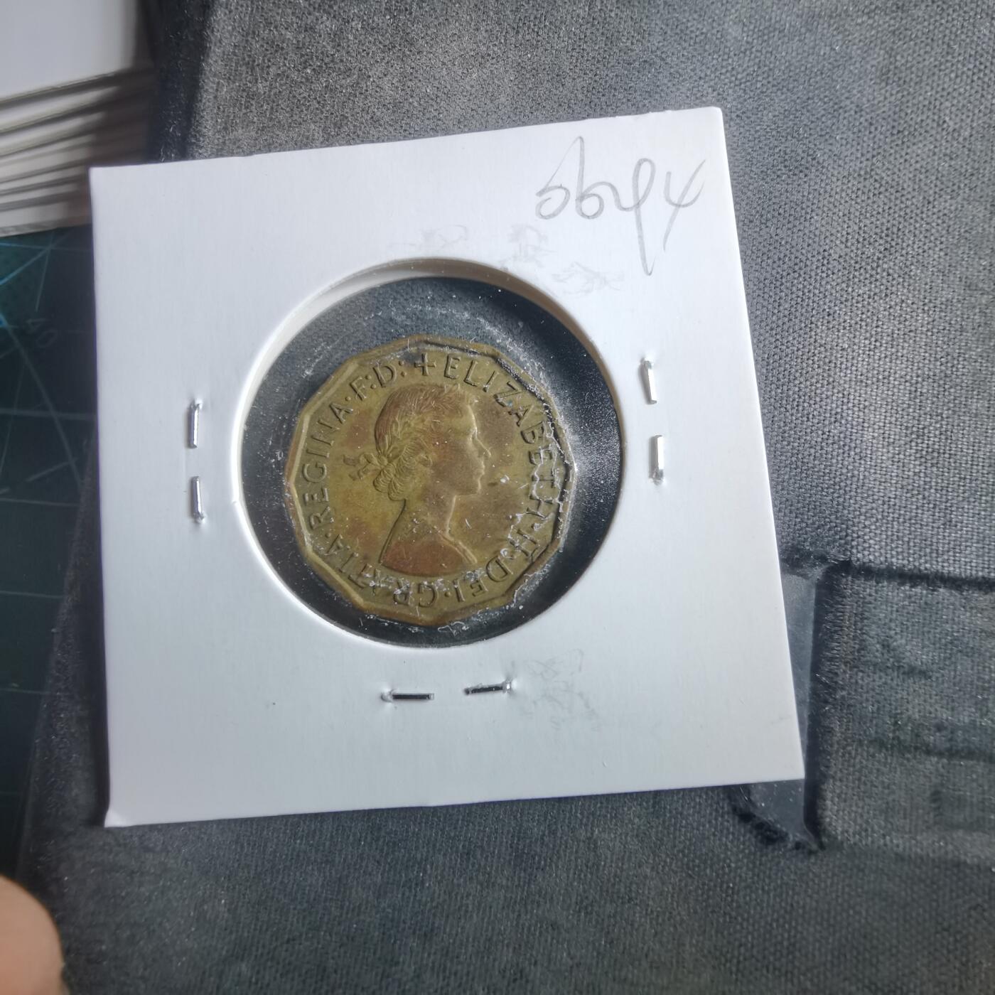 沼泽如烟--第906场 英国1966年3便士