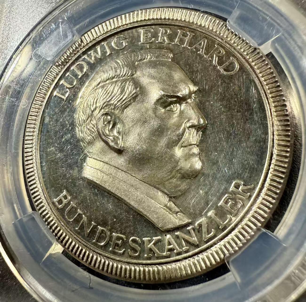 七河·世界币章小拍（总第27期） B第二任西德总理路德维希.艾哈德高浮雕精制纯银纪念章