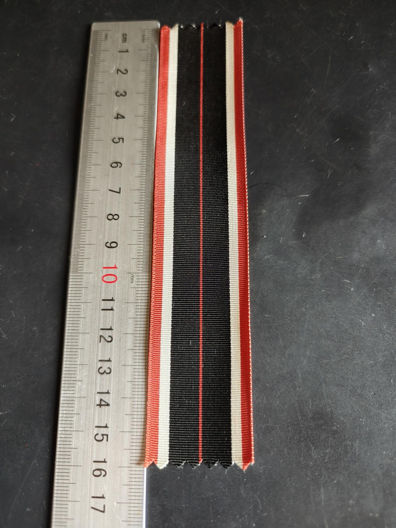 老王徽章第163期 13-15日三场连拍 16日统一发货  13、14日结束后可寄存  德三绶带    16cm