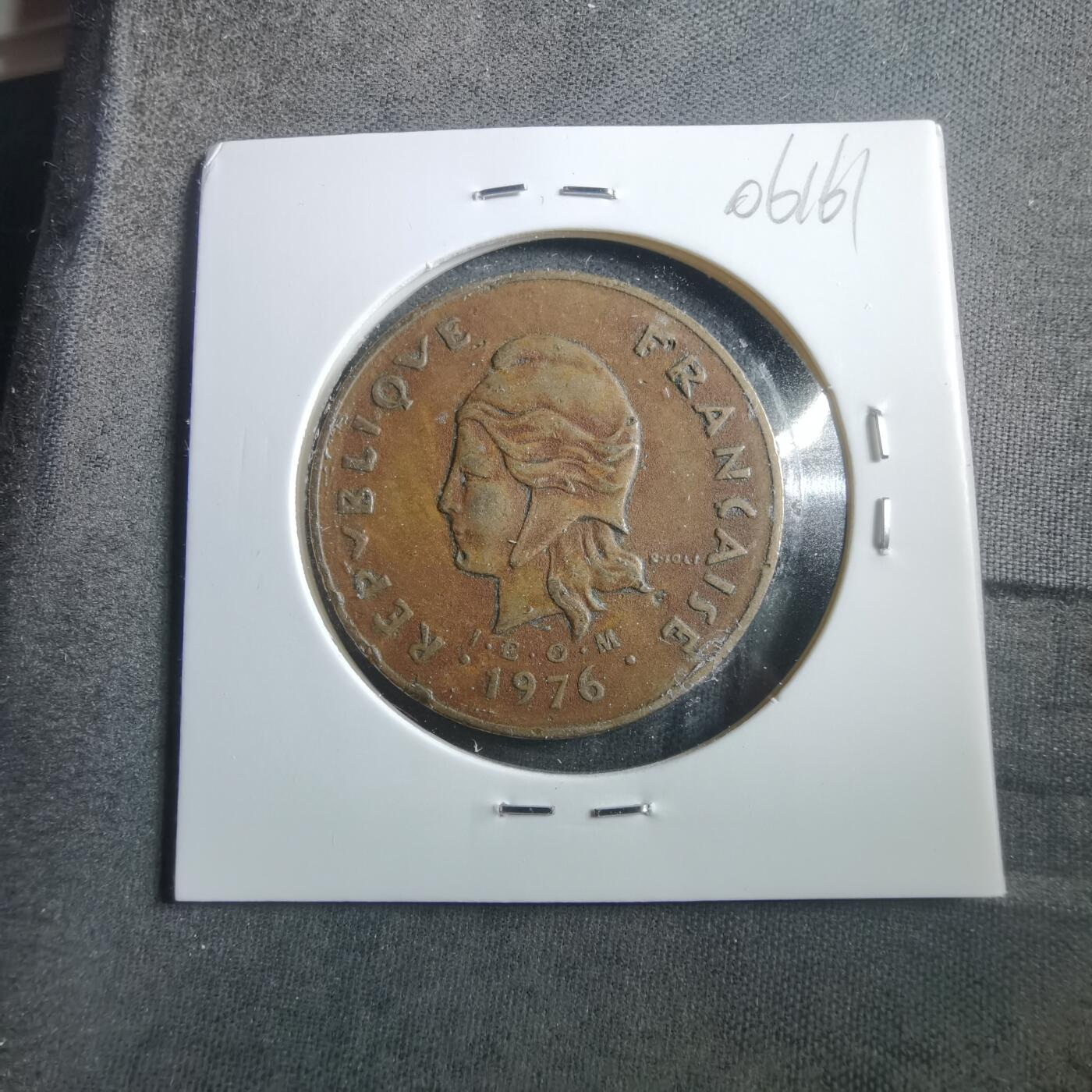 沼泽如烟--第906场 法属波利尼西亚1976年100法郎