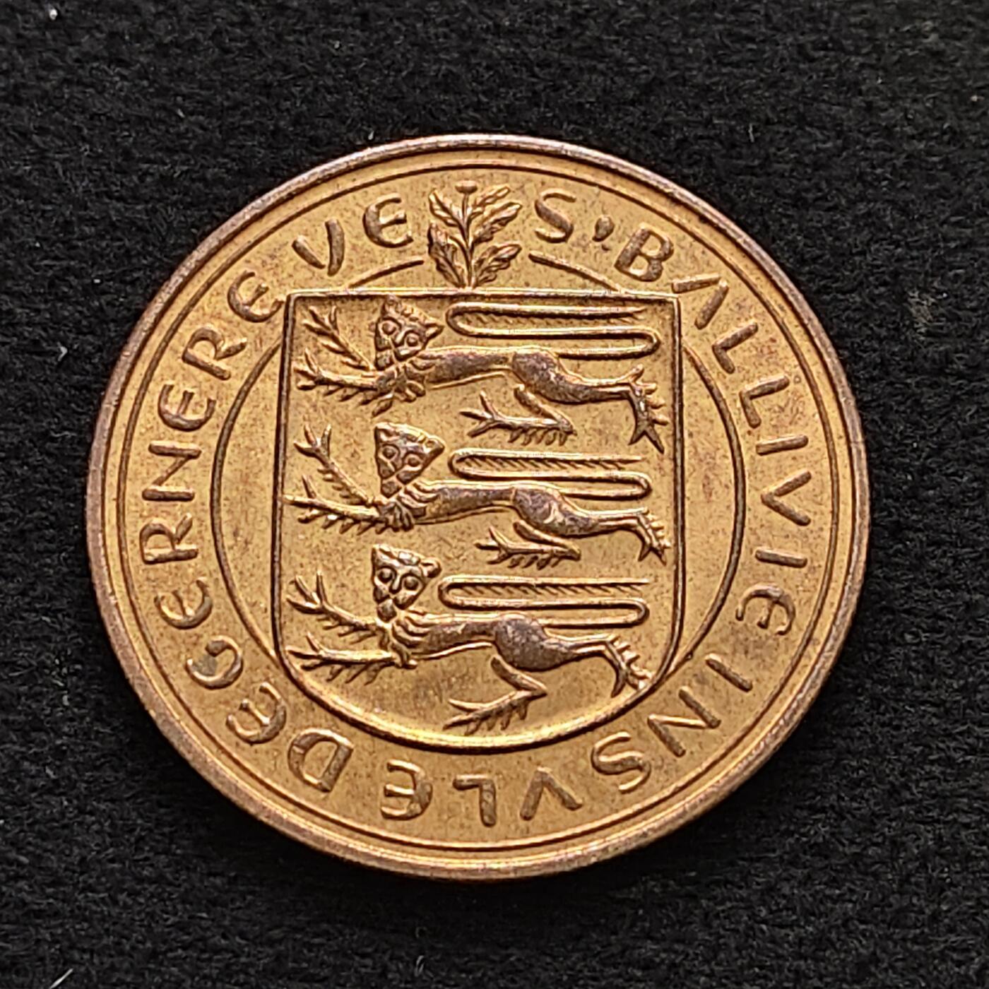 【全场包邮】纯粹捡漏拍478场（免费代拍第15场） 根西1956年8道布铜币