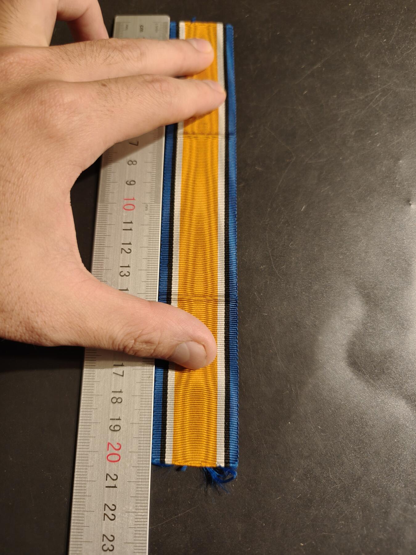 老王徽章第163期 13-15日三场连拍 16日统一发货  13、14日结束后可寄存 英国一战纪念章绶带       20cm 