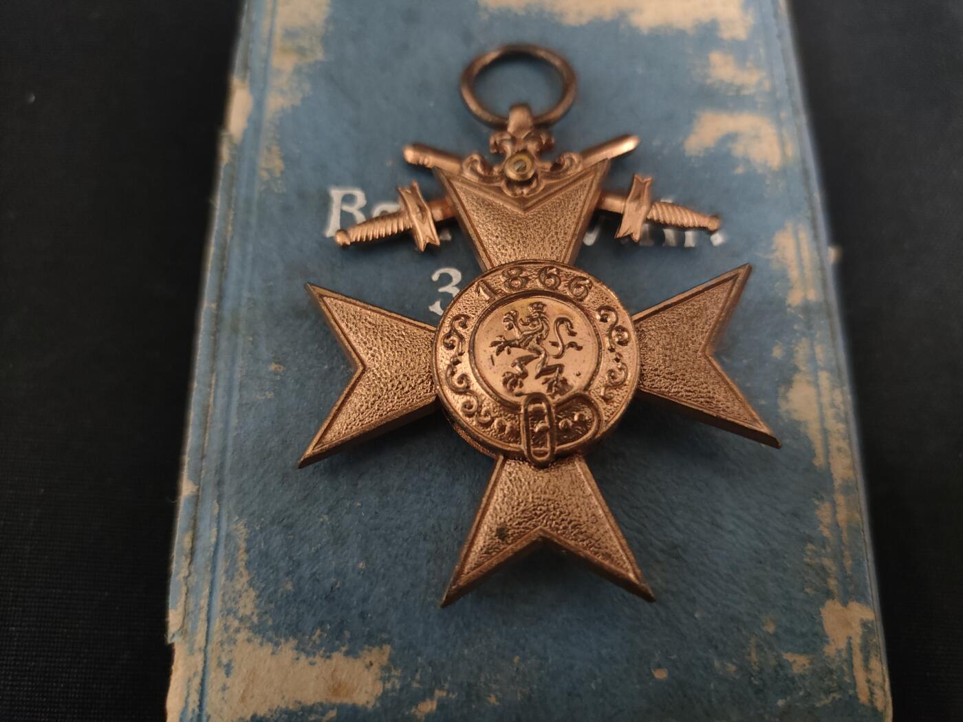 时顺第二十五拍 巴伐利亚三级军事功勋，原盒，原绶带，双剑版。原盒原章一套(代拍)