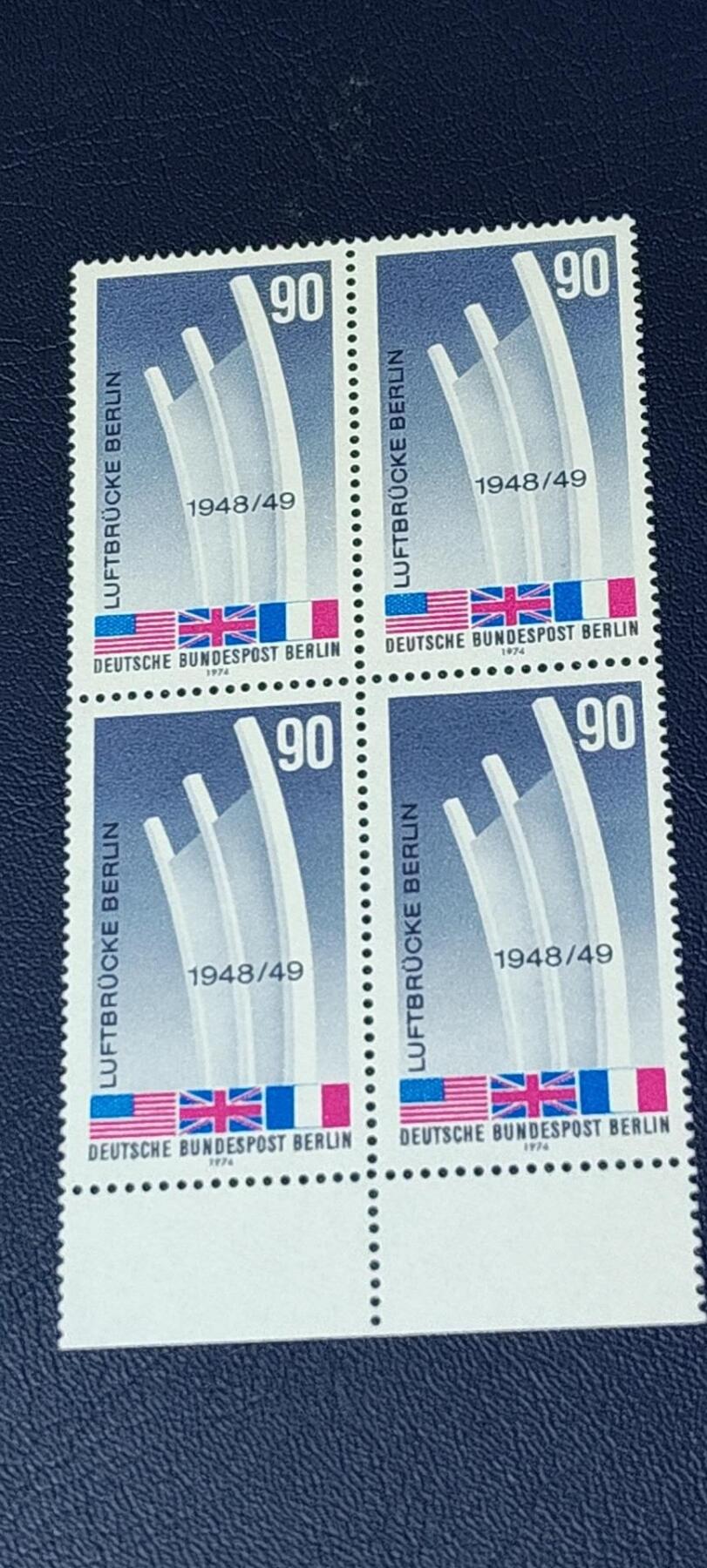 德国邮票专场，都是四方联 德国邮票  四方联，1974年发行，柏林空中走廊  ，品相如图