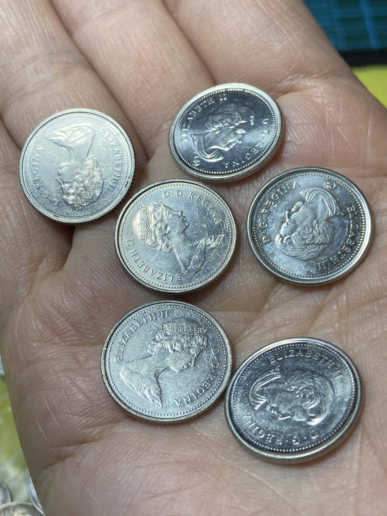 2025年第一百二十九场(总第一百五十五场）外国邮票、散币场(免佣金) 加拿大🇨🇦10分6枚：1980年81年84年2005年2007年(中年花冠和老年))