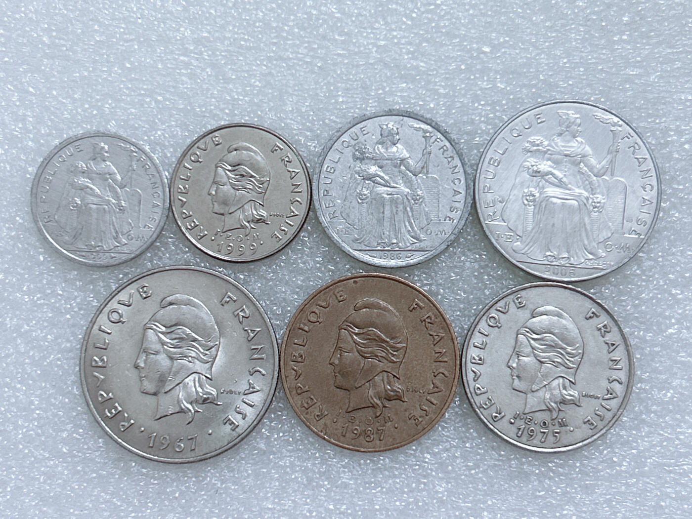 第一海外回流一元起拍收藏 散集专场  第267期 法属波利尼西亚1--100法郎硬币7枚套 好品