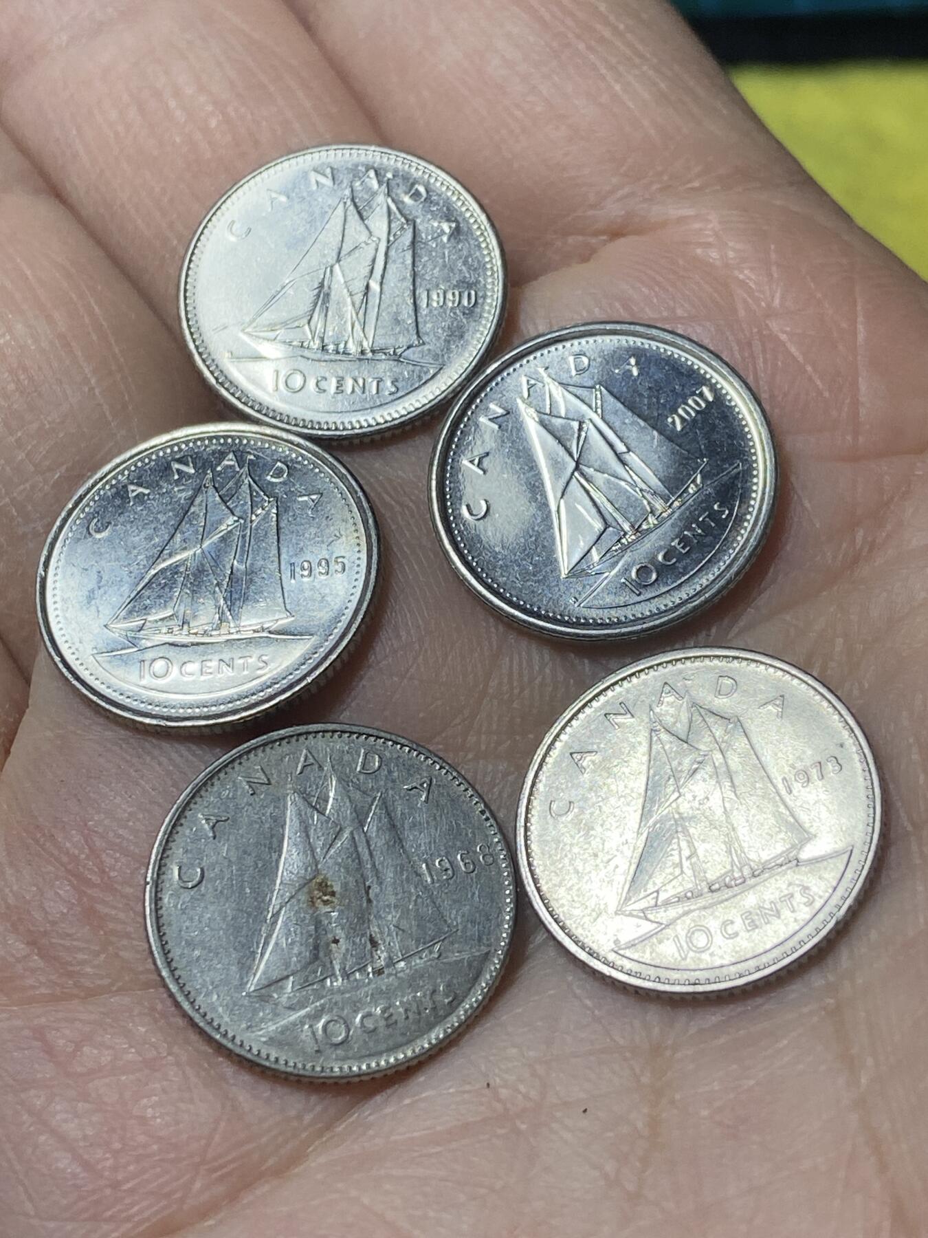 2025年第一百二十九场(总第一百五十五场）外国邮票、散币场(免佣金) 加拿大🇨🇦10分5枚：1968年73年95年90年2007年