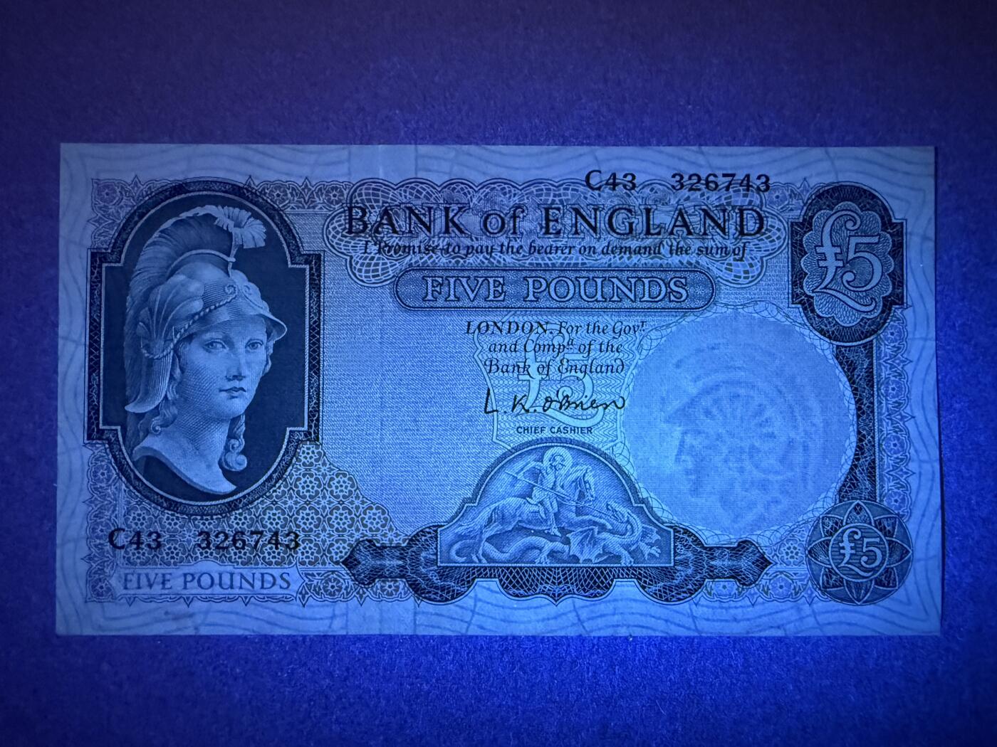 《艾美收藏》第220期-11.16周日外币畅拍场 英国5镑 UNC B序列 圣乔治屠龙