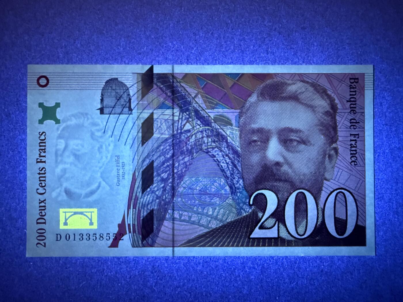 《艾美收藏》第220期-11.16周日外币畅拍场 法国200法郎 UNC 末版 1996年 法国工程师埃菲尔 无47