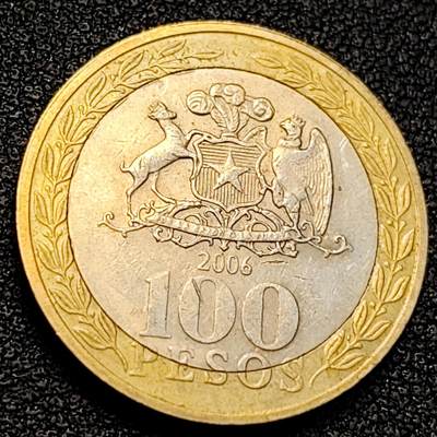 泉币菌-第129场-精品福利场（本场拍品多，请提前出价） - 智利100比索双色币 直径23.5mm 美洲外国硬币钱币