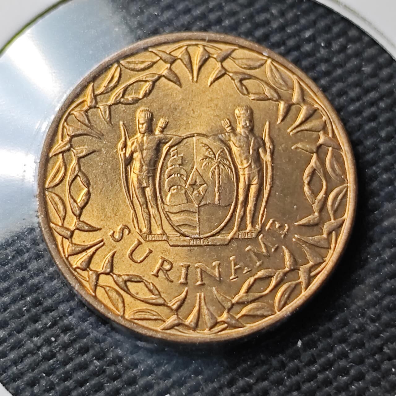 KK钱币收藏小铺  第371场  2月预留时间 周末发货  1962苏里南1分铜币 好品