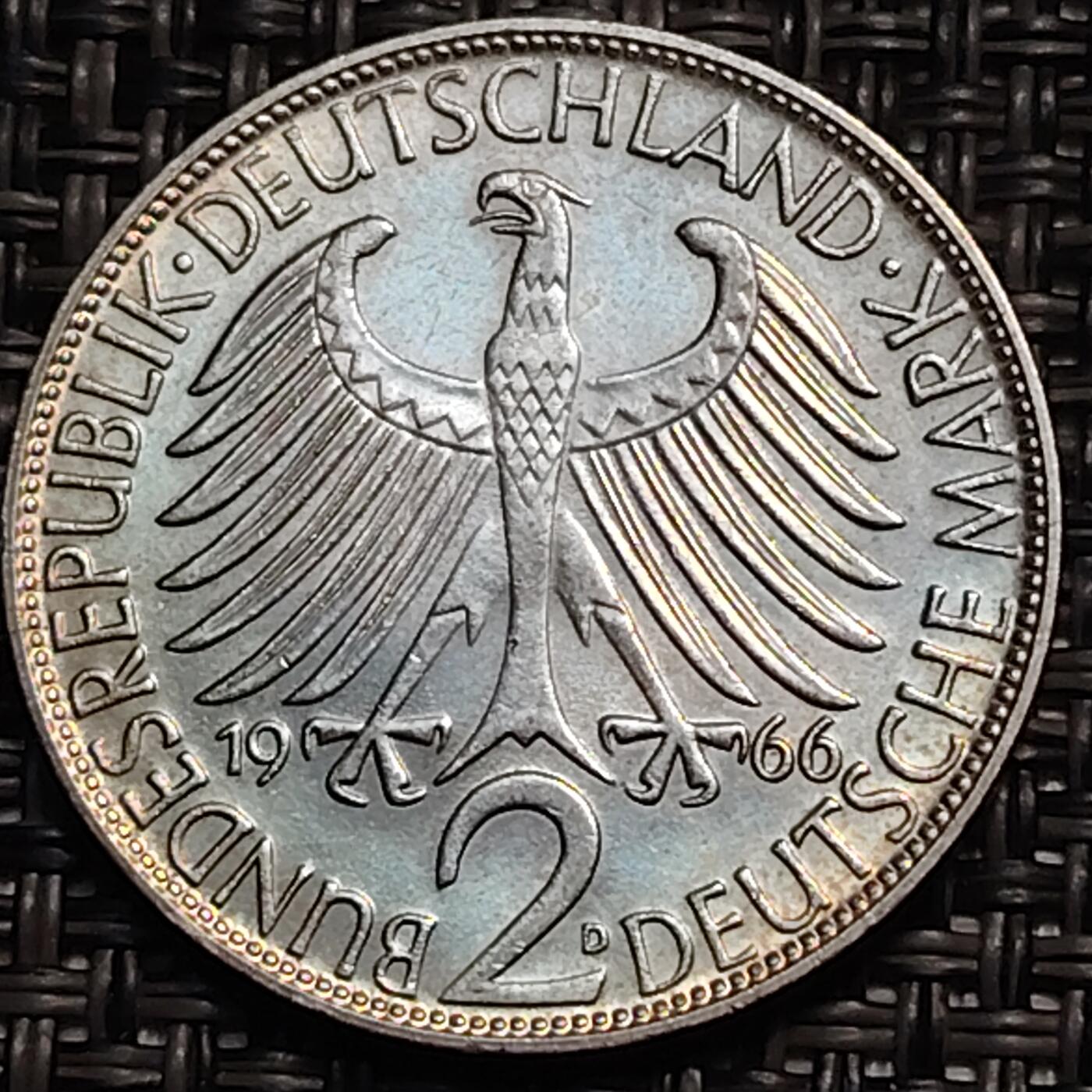 布加迪🐬～世界钱币(上海)🌾第 259 期 /  各国套币和散币 德国🇩🇪 1967年 2马克 马克思.普朗克 26.75mm 深打好品