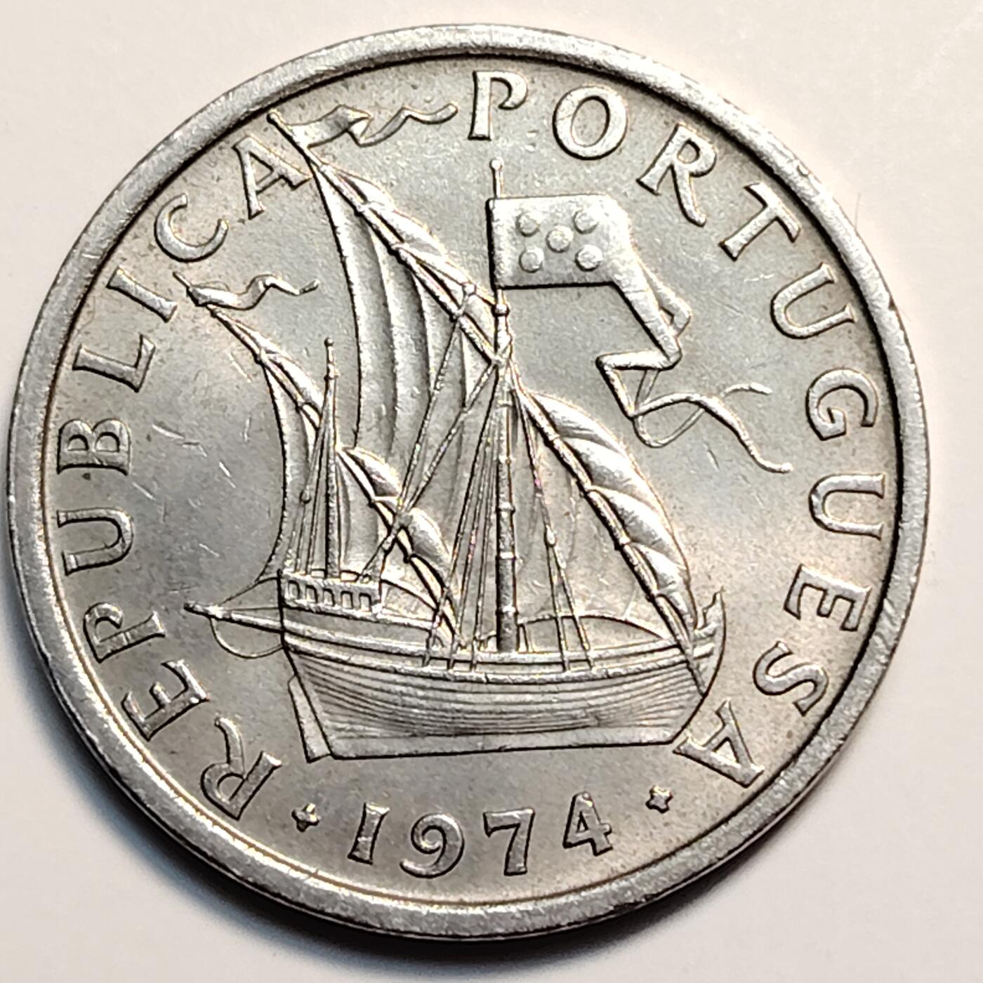 布加迪🐬～世界钱币(上海)🌾第 259 期 /  各国套币和散币 葡萄牙🇵🇹 1974年 10埃斯库多 原光好品