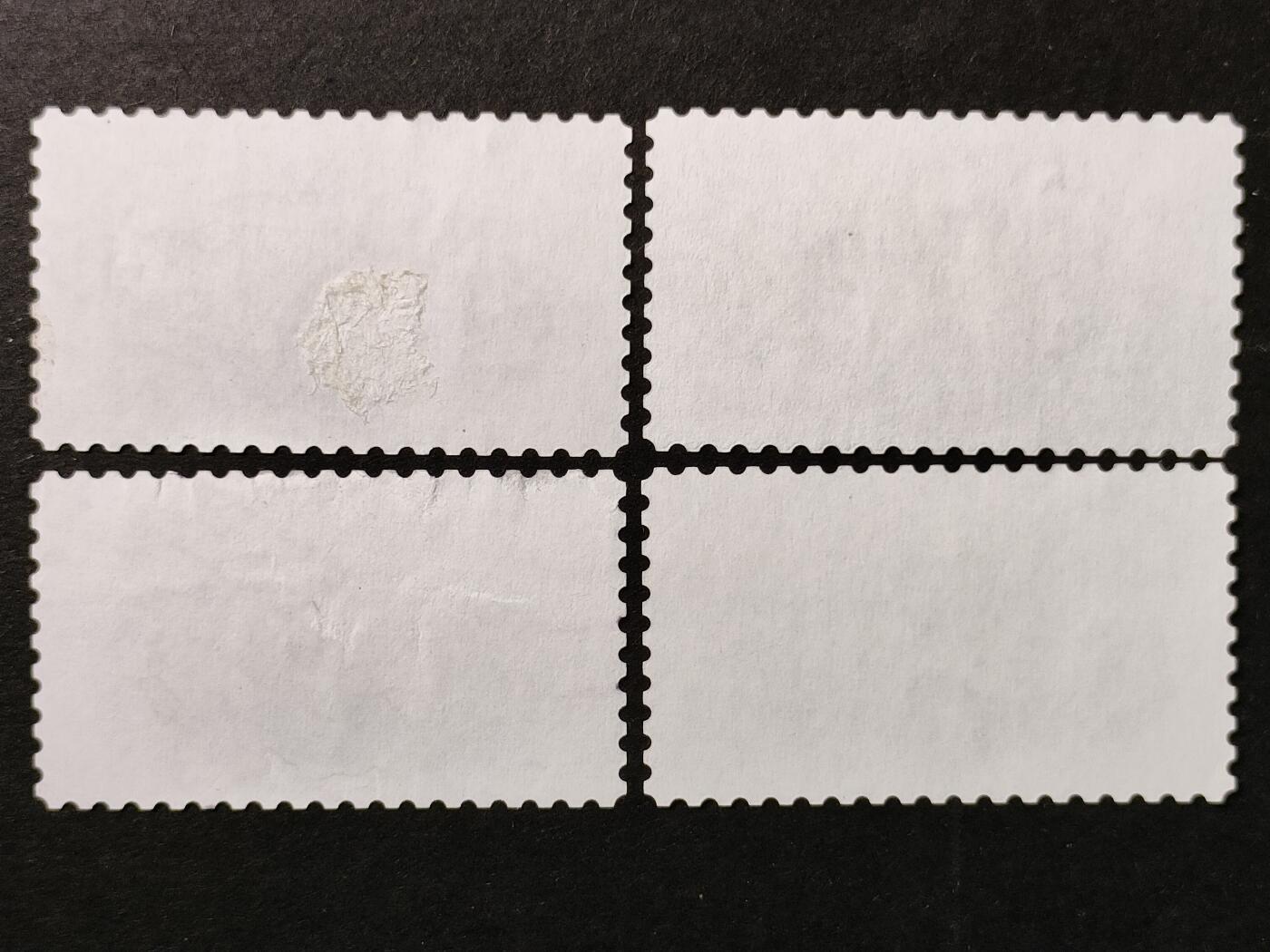 ↓君缘收藏654期☞钱币邮品↓无佣金、可寄存、满30元包邮  德国邮票，2015年经典汽车 宝马507和梅赛德斯-奔驰220S邮票2全，有2套随机发一套