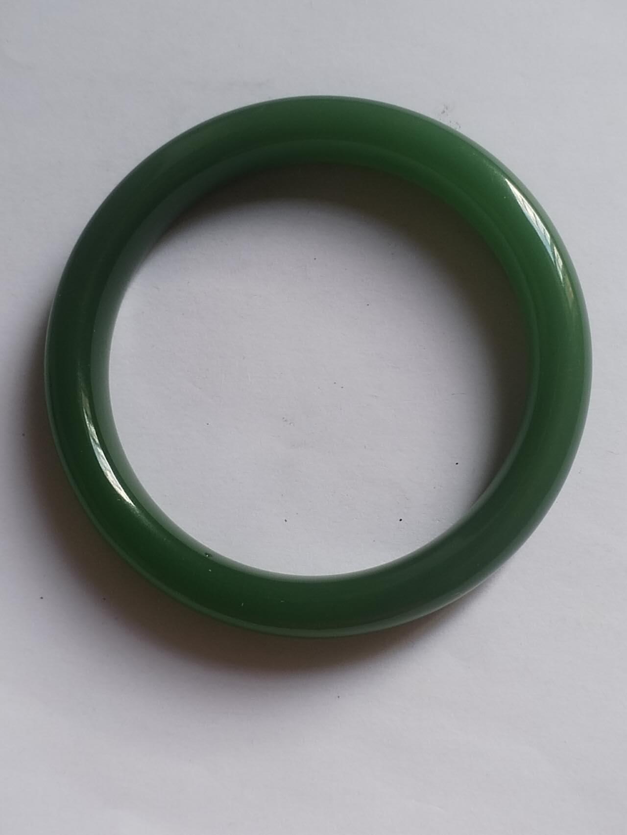 玉石 手镯 手串 手链 和田碧玉手镯。