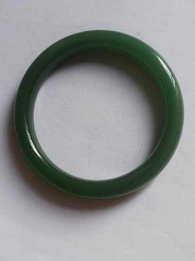 玉石 手镯 手串 手链 - 和田碧玉手镯。