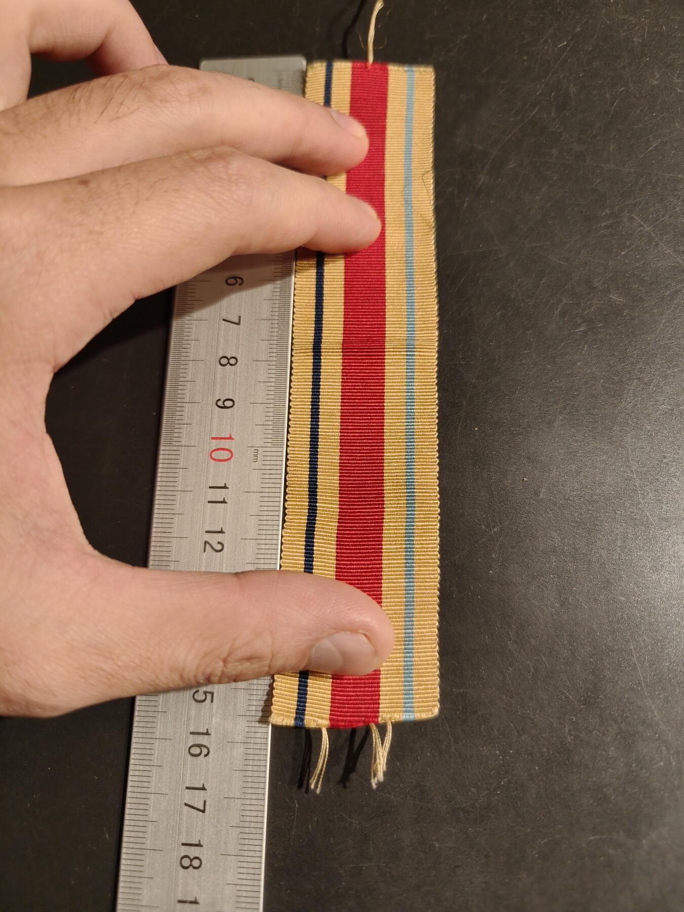 老王徽章第163期 13-15日三场连拍 16日统一发货  13、14日结束后可寄存 英国二战非洲之星绶带   15.5cm 