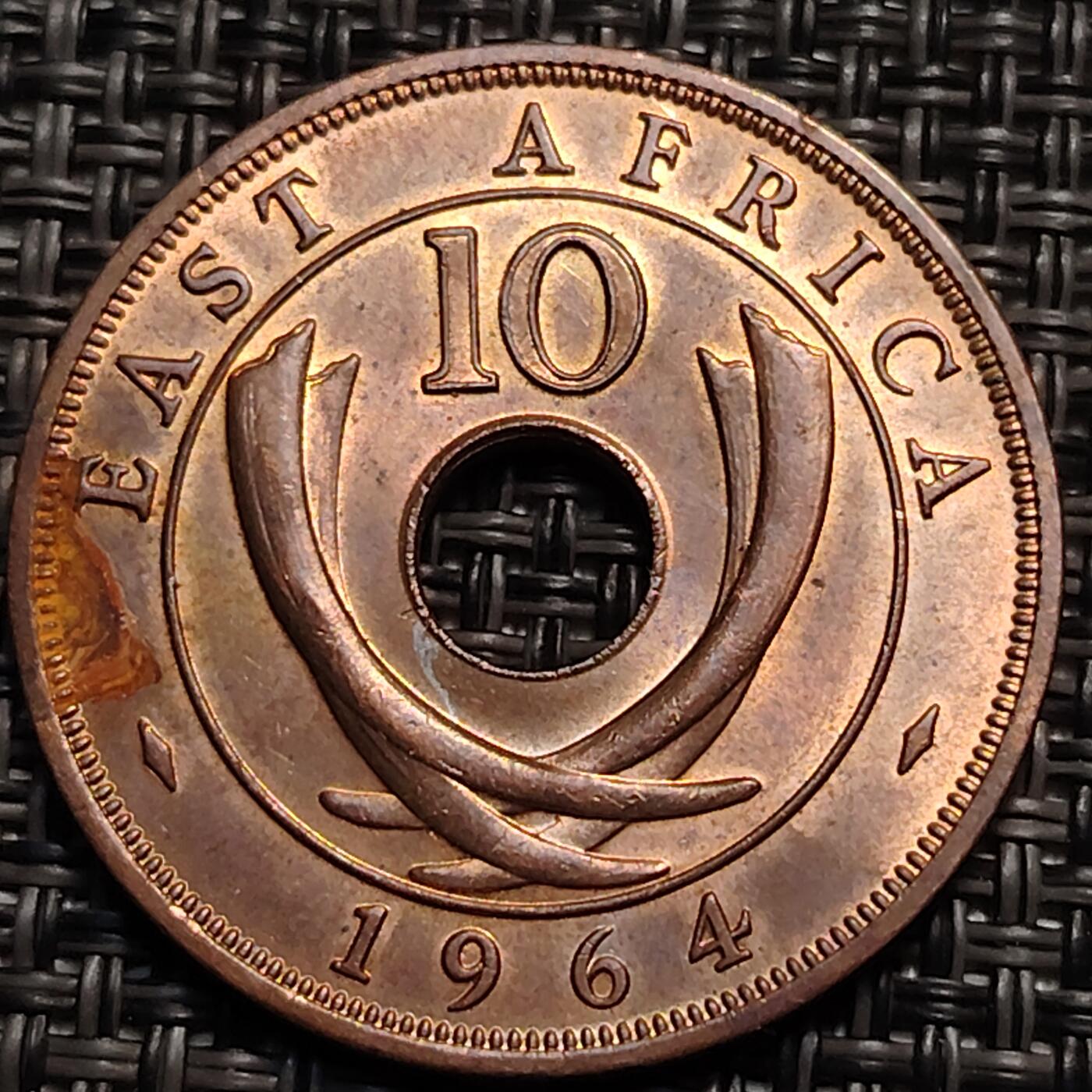 布加迪🐬～世界钱币(上海)🌾第 259 期 /  各国套币和散币 东非 1942年 10分 30.8mm