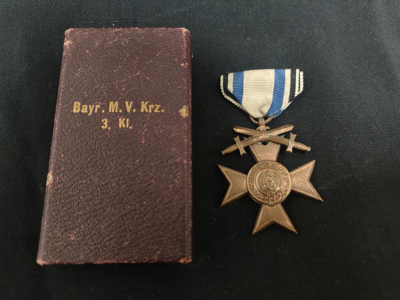 时顺第二十五拍 巴伐利亚三级军事功勋，原盒，原绶带，双剑版。原盒原章一套(代拍)