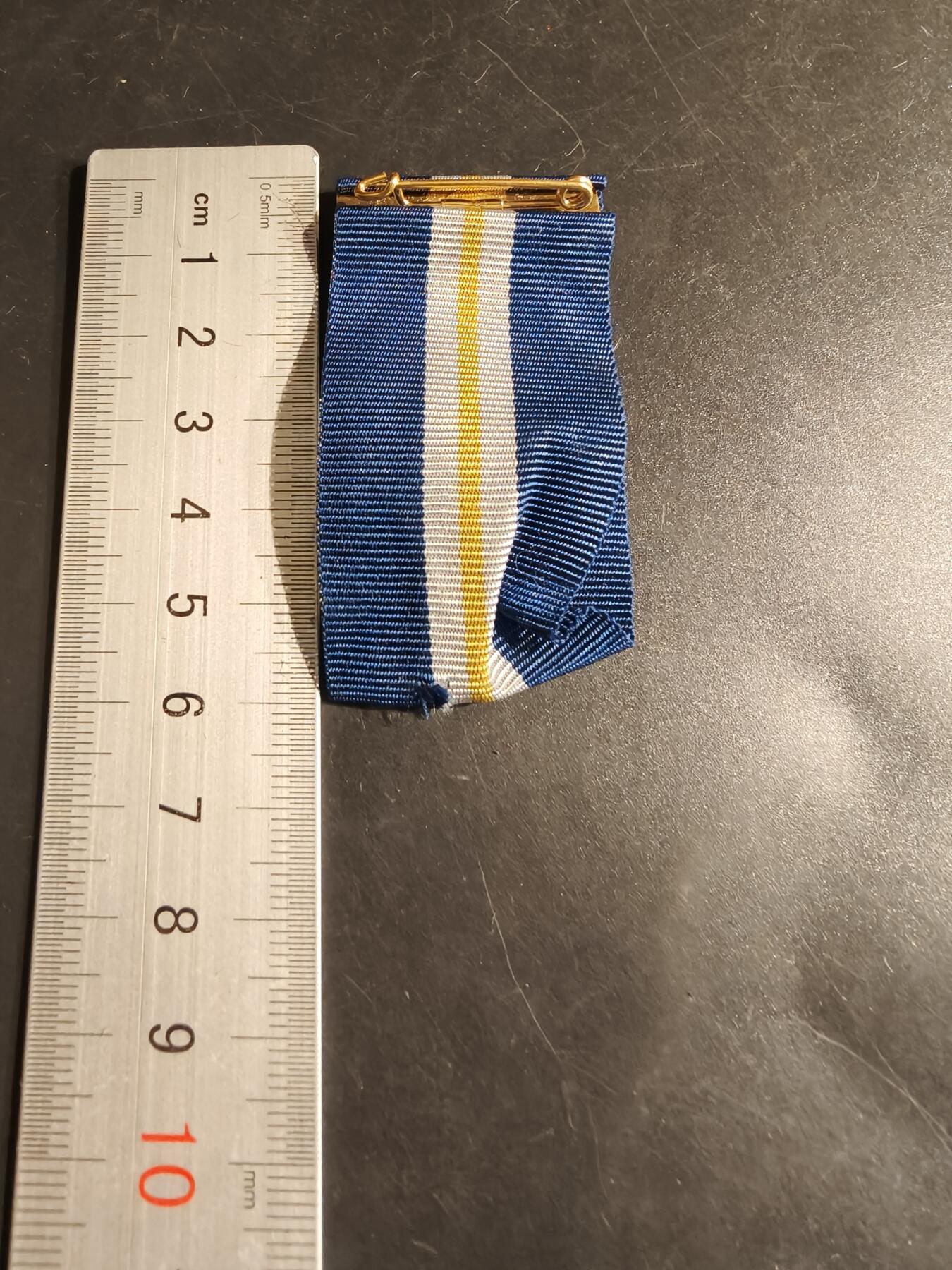 老王徽章第163期 13-15日三场连拍 16日统一发货  13、14日结束后可寄存 绶带带挂版     12cm 