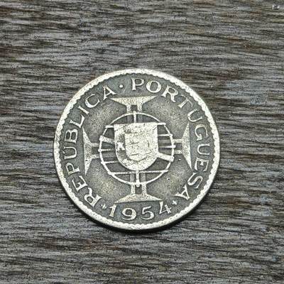 【铜匠收藏】★第132场★散币场，无佣金，30包邮。不满30元，支付5元运费。《接受代拍 代送NGC评级》 - 葡属莫桑别克 1954年 2.5埃斯库多（边缘磨损）