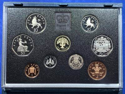 《竞宝斋》第438场 周日，周一，周二 3场连拍 （全场包邮） 英国硬币套装 1992年精制套装-含英国入欧纪念币（现在已脱欧了），非常少见，特殊意义