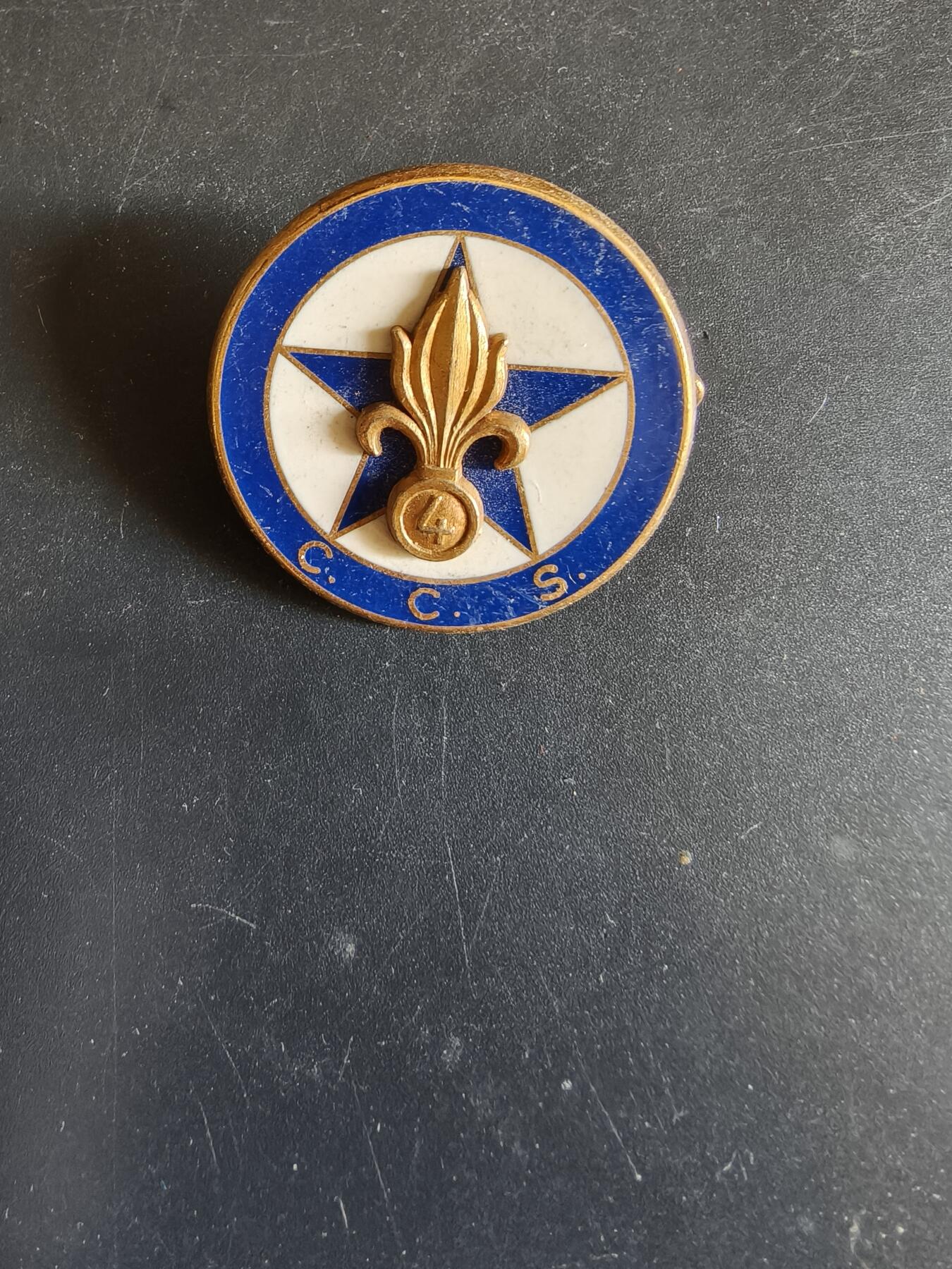 老王徽章第163期 13-15日三场连拍 16日统一发货  13、14日结束后可寄存 法国证章