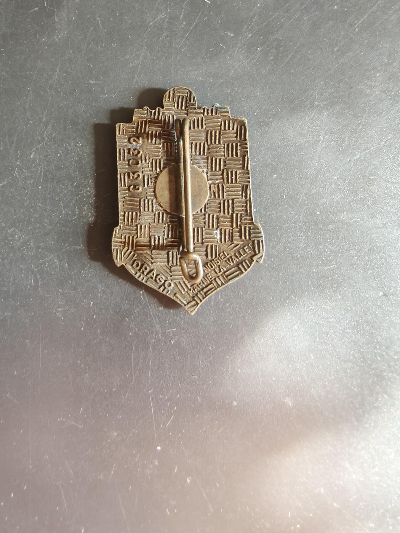 老王徽章第163期 13-15日三场连拍 16日统一发货  13、14日结束后可寄存 法国证章