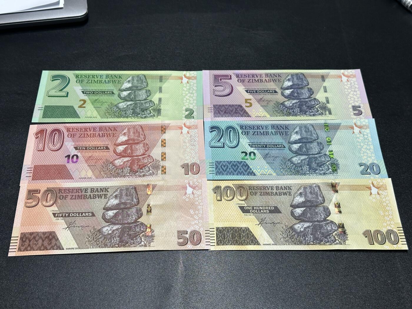 《外钞收藏家》第五百八十五期（精品场）（本平台长期征集拍品、欢迎藏友们联系合作）