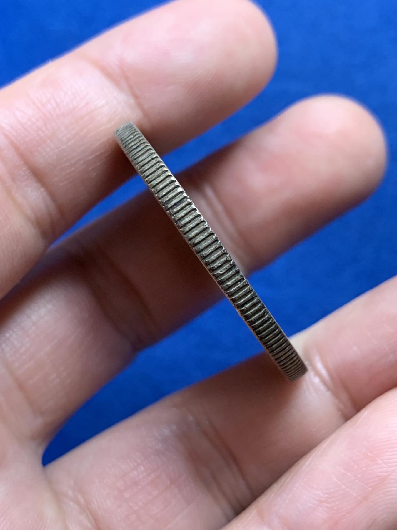 《竞宝斋》第438场 周日，周一，周二 3场连拍 （全场包邮） 加拿大1936年独木舟一元银币 乔治五世头像，加拿大早期划船银币，品相包浆状态都很好