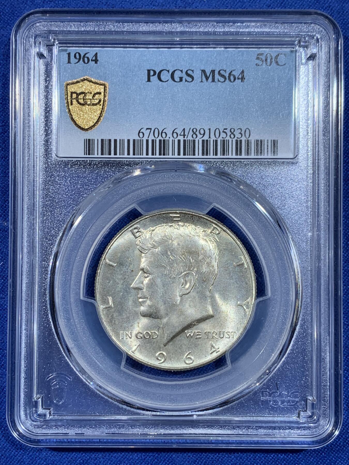 《竞宝斋》第438场 周日，周一，周二 3场连拍 （全场包邮） PCGS MS64 美国1964年肯尼迪50分半圆，900高银淡黄包浆极美品。