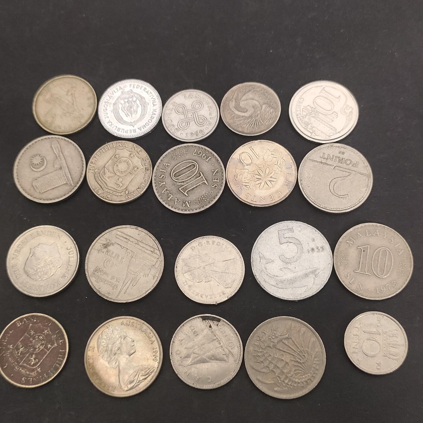 猩哥外币小铺➨【第202场】 钱币20个