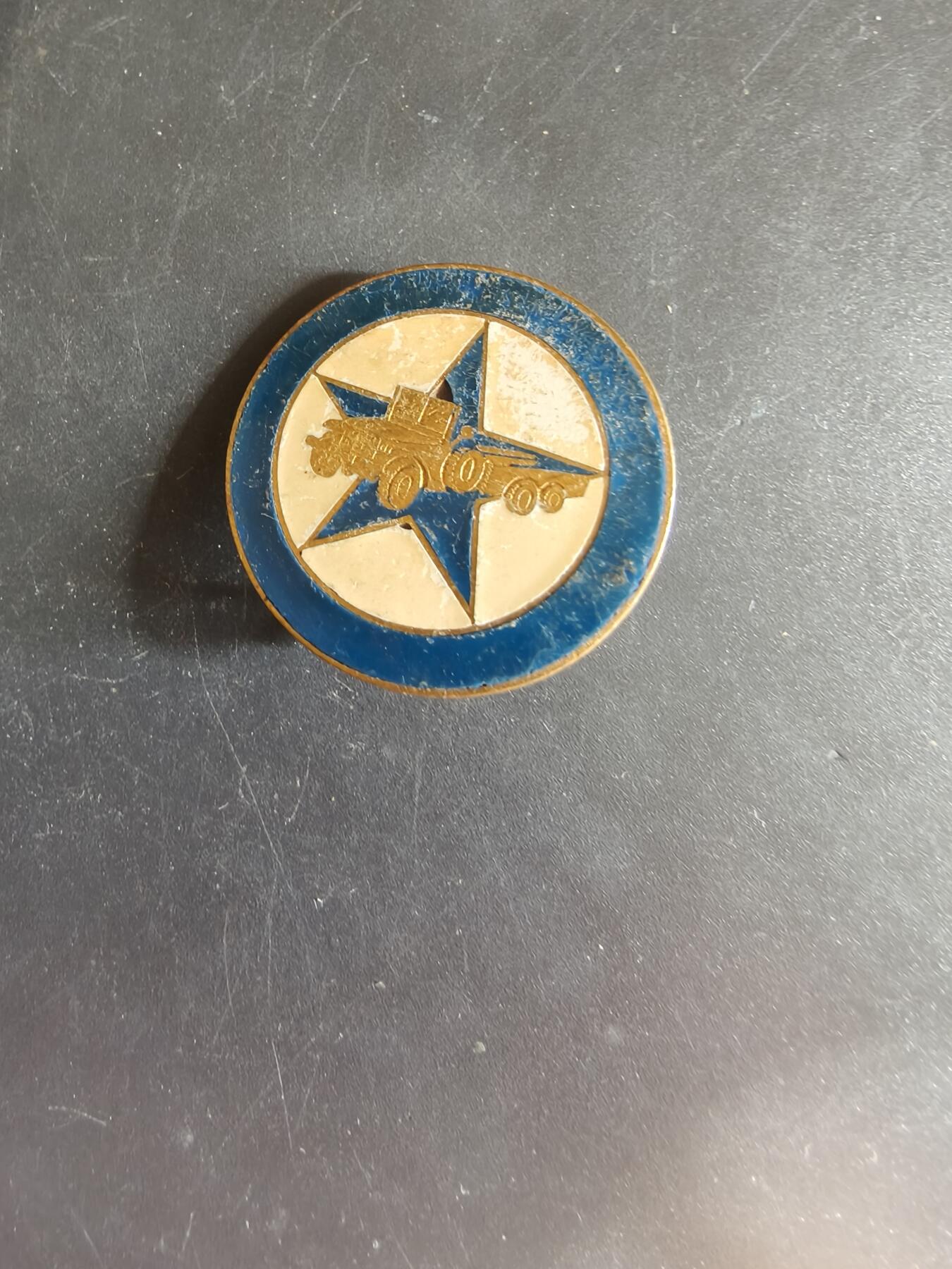 老王徽章第163期 13-15日三场连拍 16日统一发货  13、14日结束后可寄存 法国证章