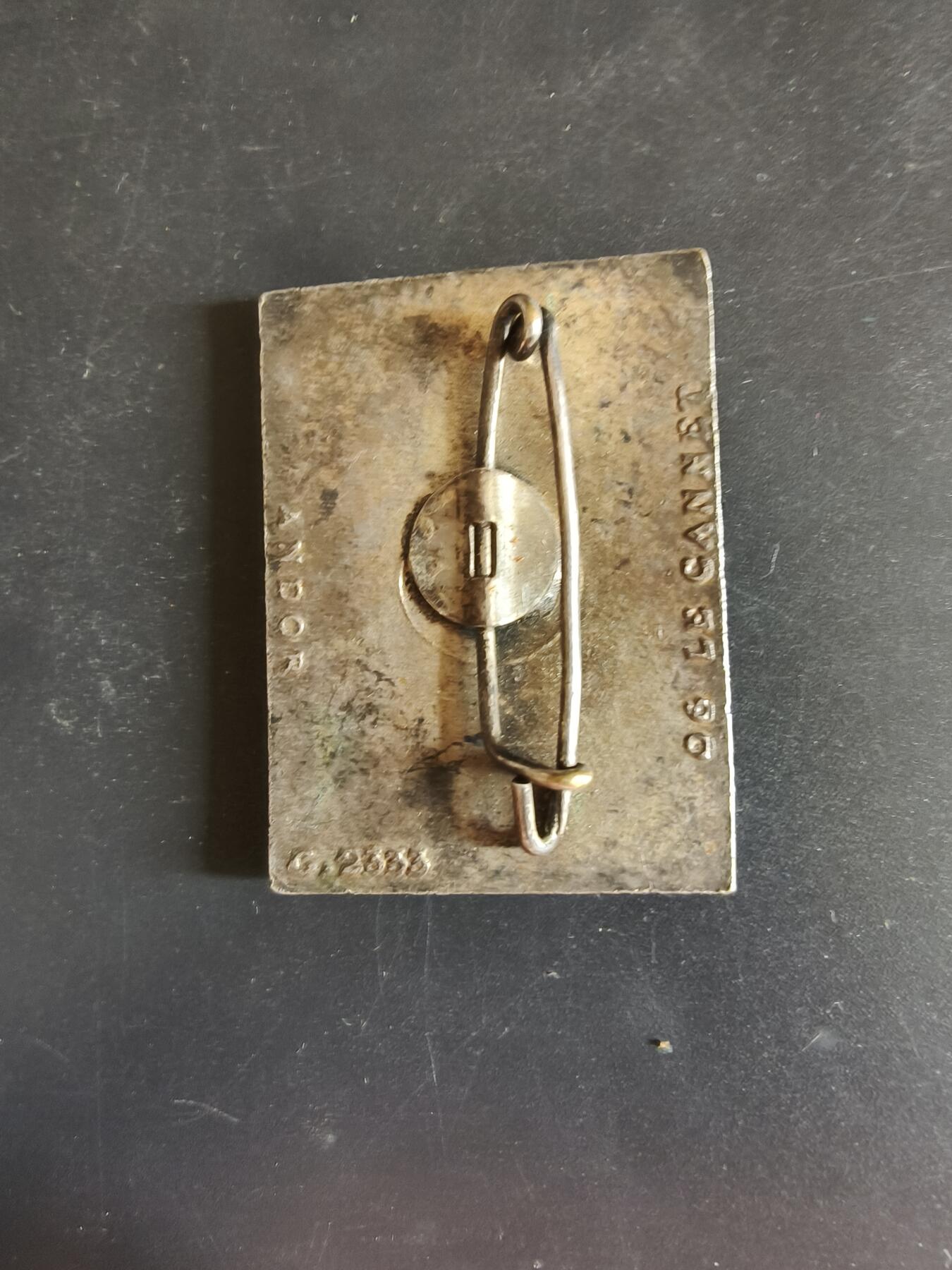 老王徽章第163期 13-15日三场连拍 16日统一发货  13、14日结束后可寄存 法国证章