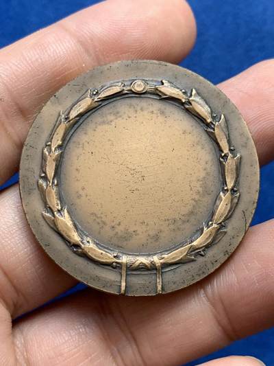 《竞宝斋》第438场 周日，周一，周二 3场连拍 （全场包邮） 1945-1985意大利全国解放日纪念章 抵抗运动40周年纪念 34.9克 40.2mm