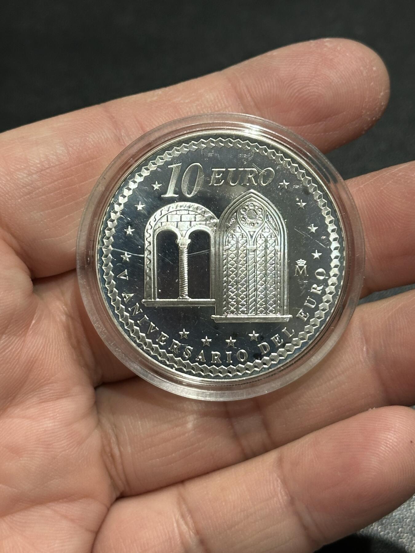 《外钞收藏家》第五百八十五期（精品场）（本平台长期征集拍品、欢迎藏友们联系合作）