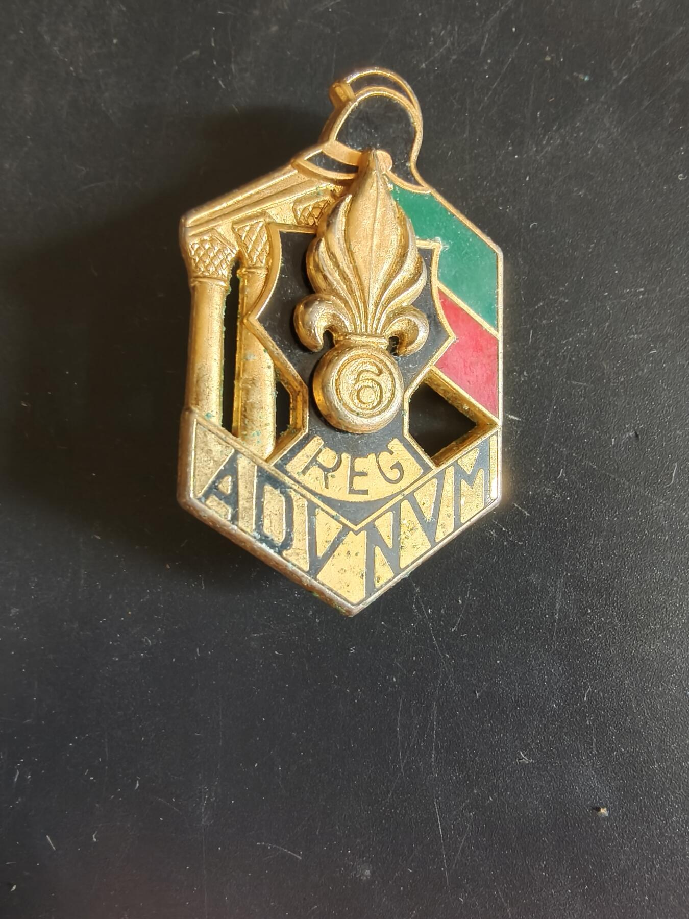 老王徽章第163期 13-15日三场连拍 16日统一发货  13、14日结束后可寄存 法国证章