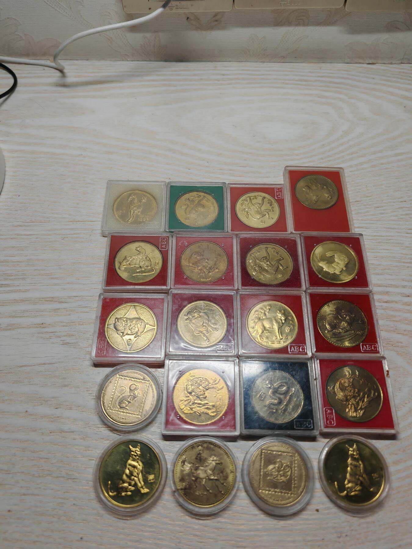 90年代 各类生肖纪念铜章 20枚 绝大多数原盒原铜光