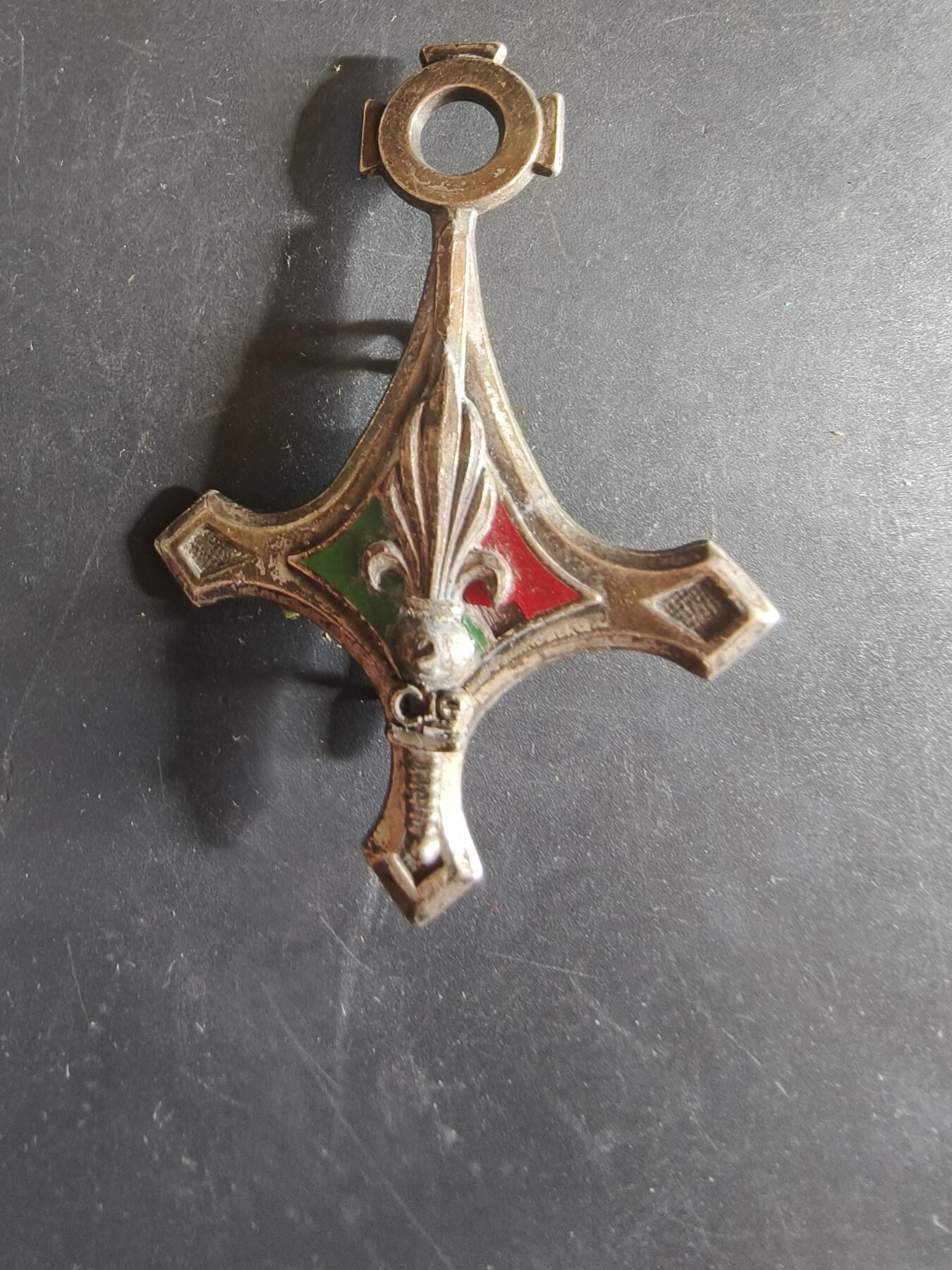 老王徽章第163期 13-15日三场连拍 16日统一发货  13、14日结束后可寄存 法国证章