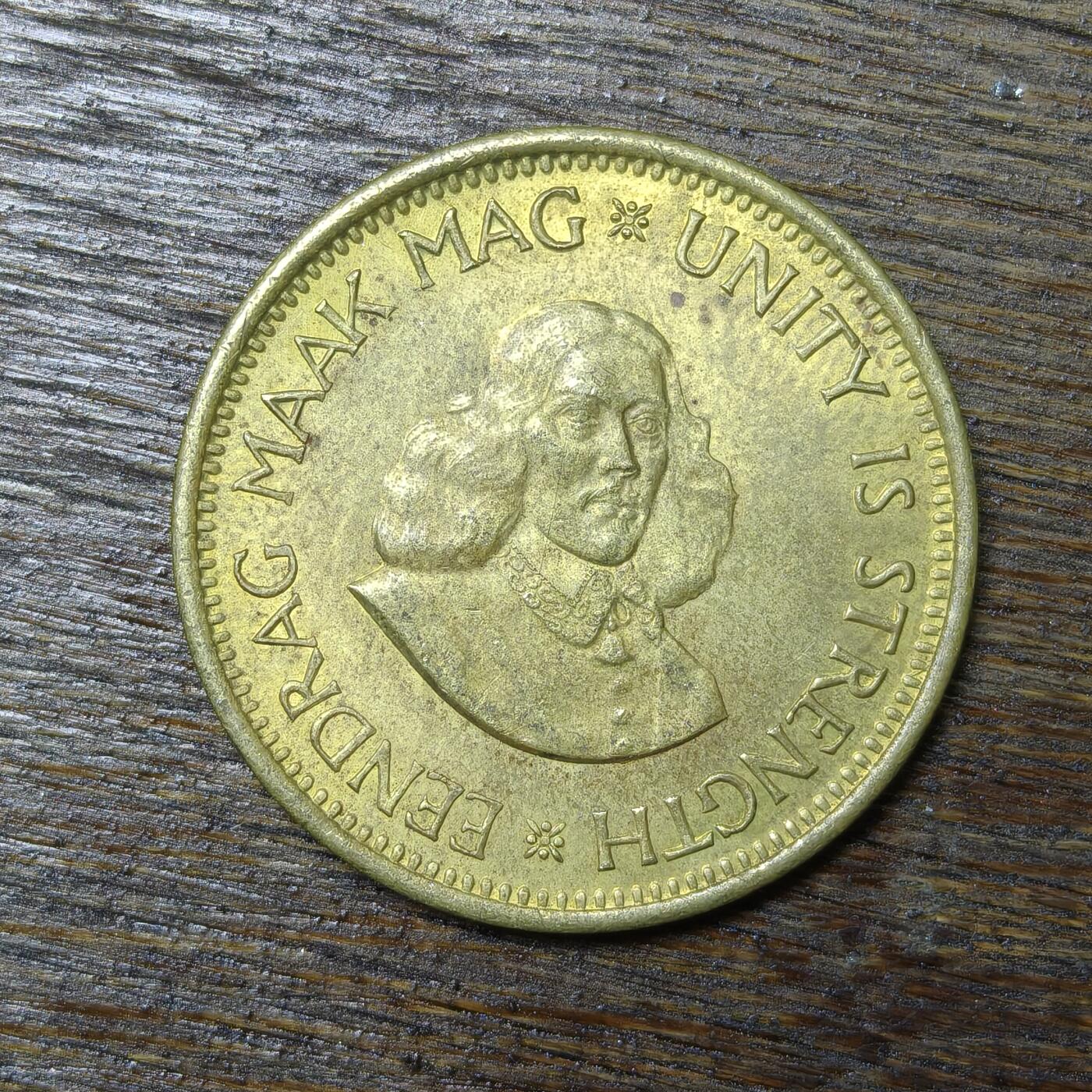 【铜匠收藏】★第132场★散币场，无佣金，30包邮。不满30元，支付5元运费。《接受代拍 代送NGC评级》 南非 1961年 1/2分 喜鹊 范里贝克 黄铜币