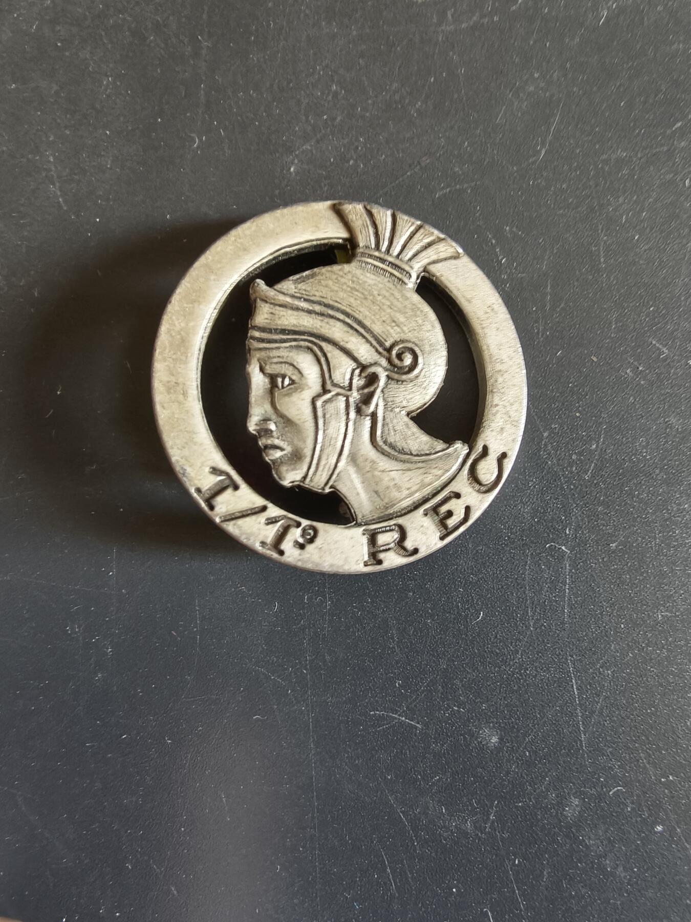 老王徽章第163期 13-15日三场连拍 16日统一发货  13、14日结束后可寄存 法国证章