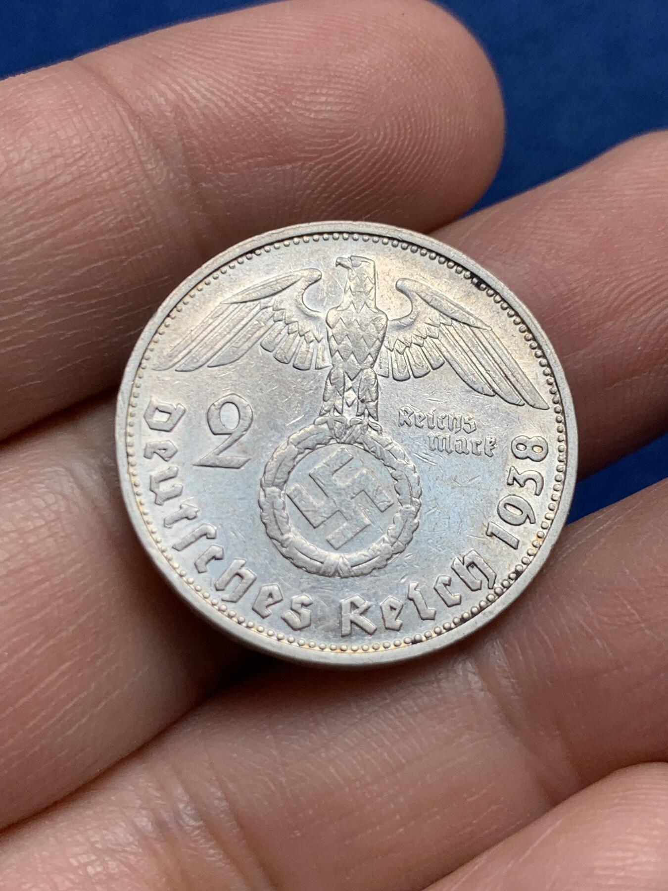 《竞宝斋》第438场 周日，周一，周二 3场连拍 （全场包邮） 德国 1938年 兴登堡 2马克 银币 厂别少见