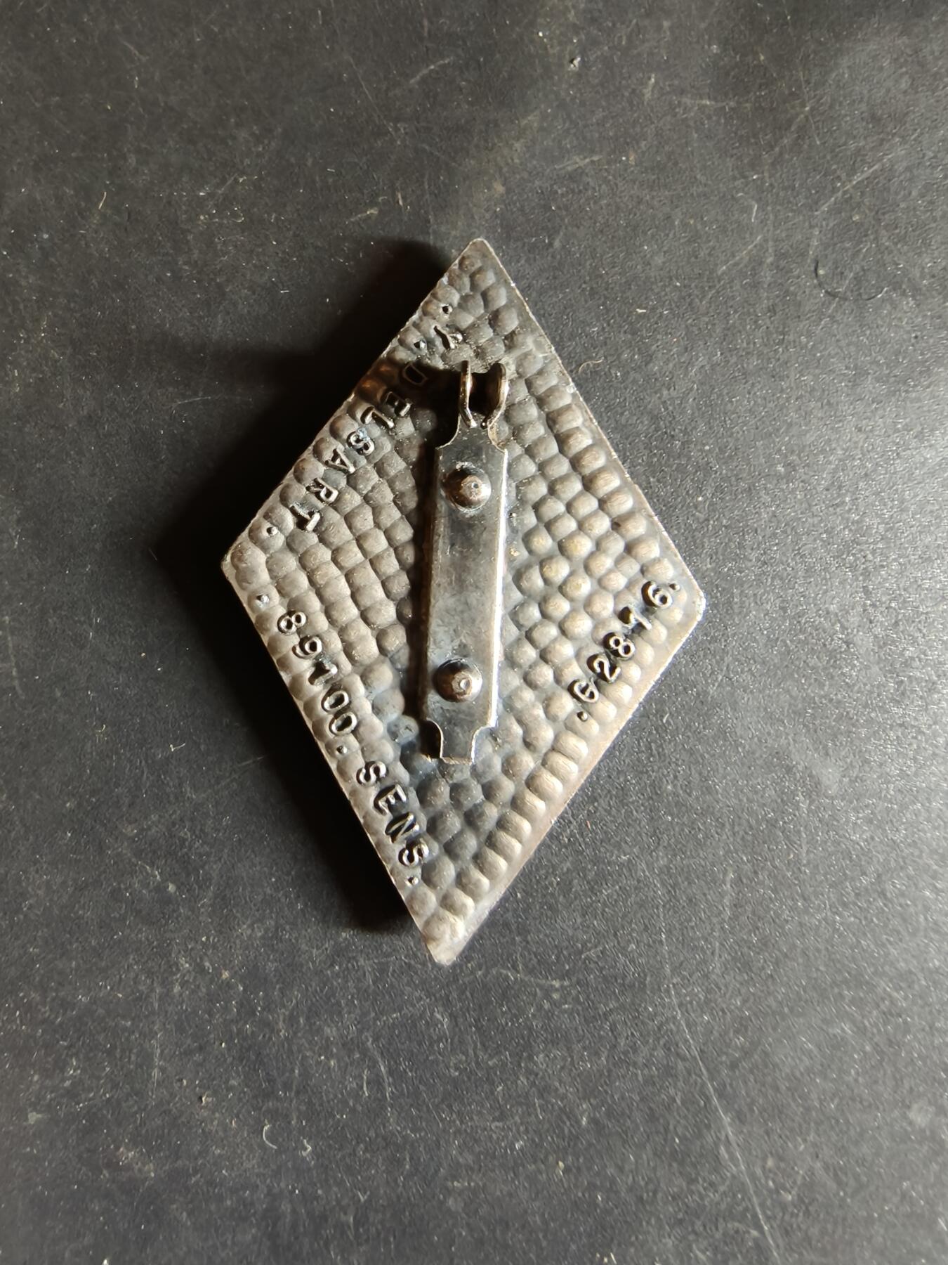 老王徽章第163期 13-15日三场连拍 16日统一发货  13、14日结束后可寄存 法国证章