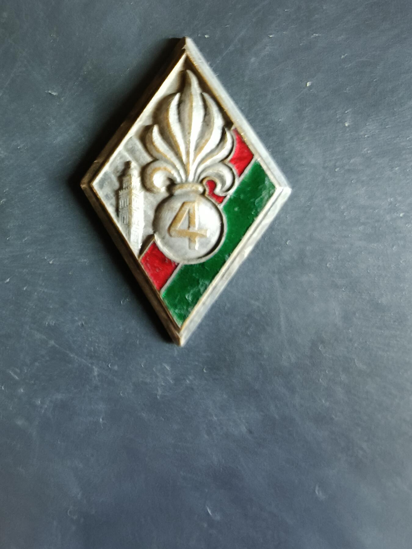 老王徽章第163期 13-15日三场连拍 16日统一发货  13、14日结束后可寄存 法国证章