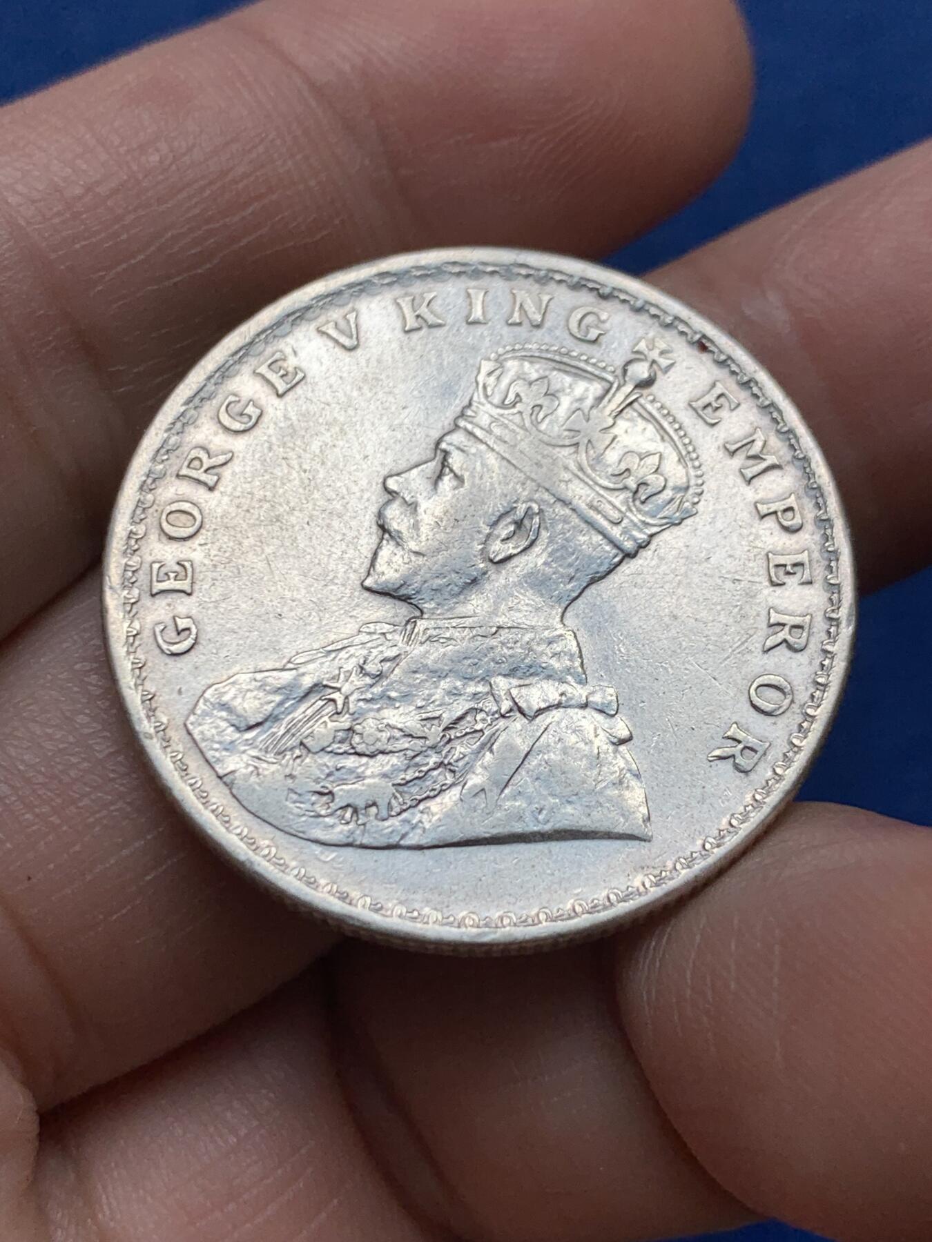 《竞宝斋》第438场 周日，周一，周二 3场连拍 （全场包邮） 英属印度 1919年 乔治五世 1卢比银币